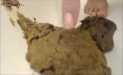Hot college girl did a real mess