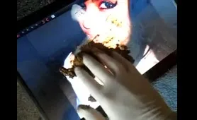 Brunette Slut Takes a Nice Dump