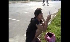 Lady Poops in Her Panties in Public