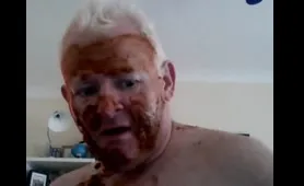 Sexy Guy Takes a Dump on Webcam