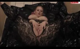 Horny Woman Drops a Dirty Poop