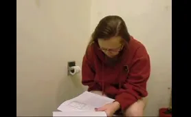 Babe Films Her Own Shit