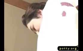 Mature lesbian geisha takes a nasty dump