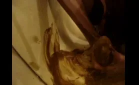 Woman Poops on Her Feet