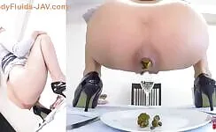 She's shitting a lot on white plate