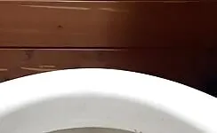 Sexy Woman Takes a Massive Dump