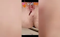 Lady Shits and Clogs the Toilet