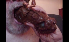 Kinky Lady Drops a Nasty Dump