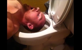 Ginger Guy Gets a Tasty Shit Treat