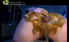 Woman drops a dirty load in her panties