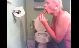 Blonde Babe Drops a Nasty Shit