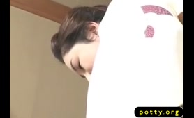 Mature lesbian geisha takes a nasty dump