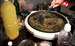 Japanese girls that cook with poop