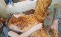 Rubbing poop on entire body before masturbating