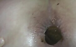 Sweet closeup of big booty amateur lady pooping 
