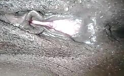Amateur black pussy lady pooping 
