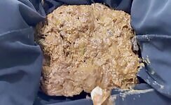 Lady Weighs Her Poop